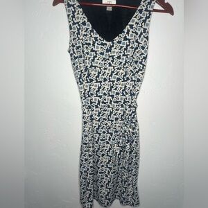 LOFT‎ Blue and White Geometric Mini Dress 2 Petite